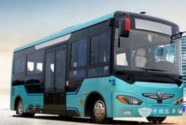 东风首辆6.7米无人驾驶纯电动城市公交完成工厂测试
