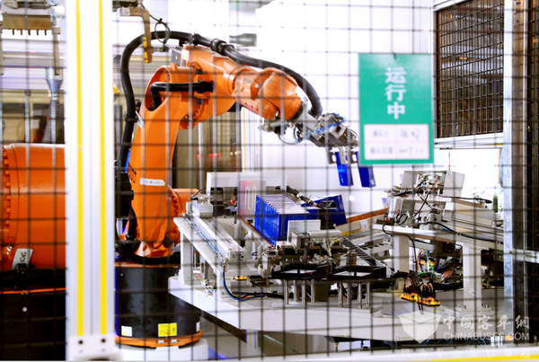 2017品质发现之旅走进中航锂电