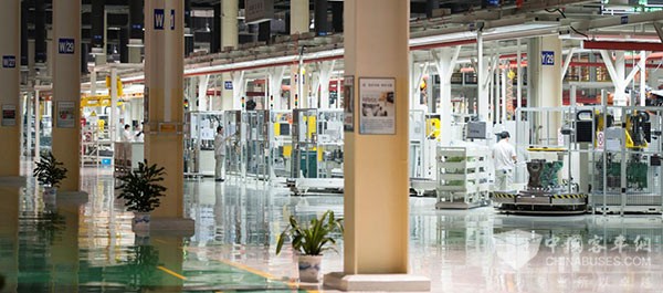 锡柴先进的智能化生产车间