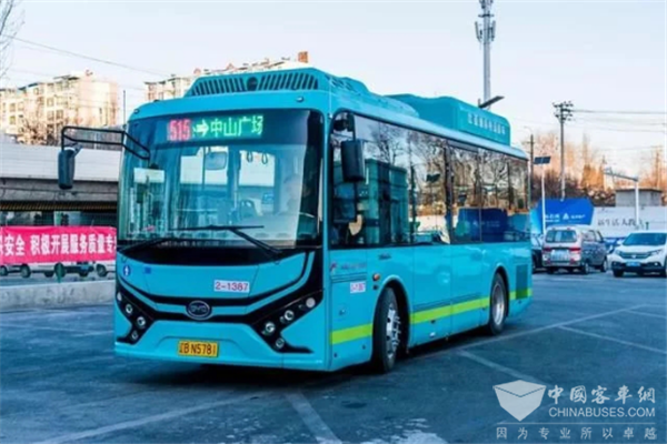 比亚迪纯电动大巴亮相大连公交