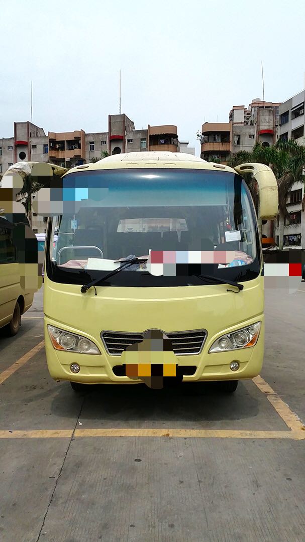 低价急转让中型客车，只跑10万公里左右，车况好，0事故，可现场看车