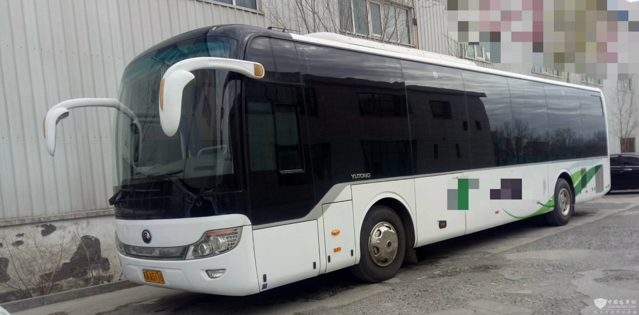 单位通勤一手车9成新无事故全险