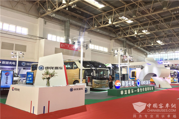 申龙三新品登场 北京年度行业盛会再掀“龙”卷风