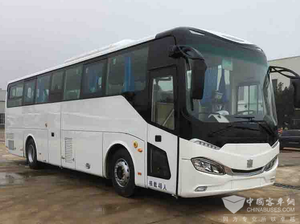 八月公告中，哪些客车品牌有重大变化？