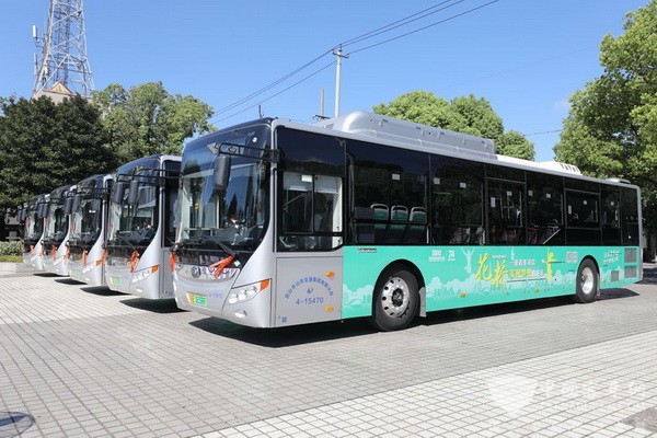 江苏昆山：花桥新投放10辆宇通新能源公交