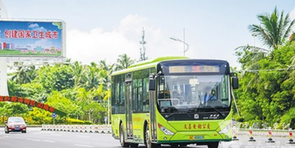 首批中通纯电动公交投放，海南文昌迈入低碳、环保时代