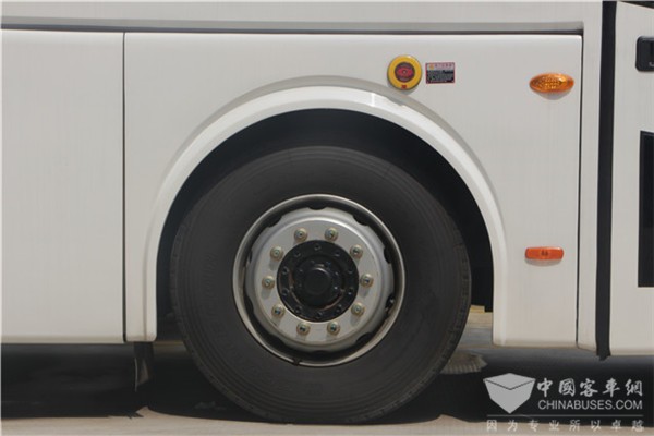 南京金龙NJL6117BEV客车(纯电动24-53座)