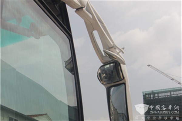 南京金龙NJL6117BEV客车(纯电动24-53座)