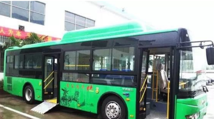 山西：太原投放280辆气电混合无障碍公交