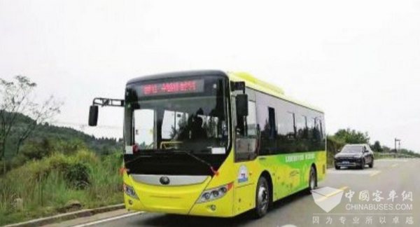 四川南充：顺庆区首条纯电动城乡公交线路开通