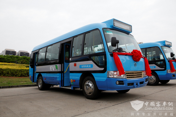 携手昌都奔小康 20台金旅纯电动公交启程援藏