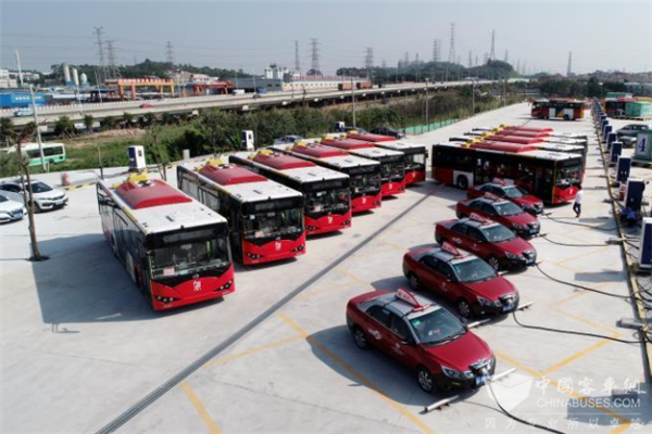 广州番禺：首个大型纯电动公交车充电站在南村镇落成