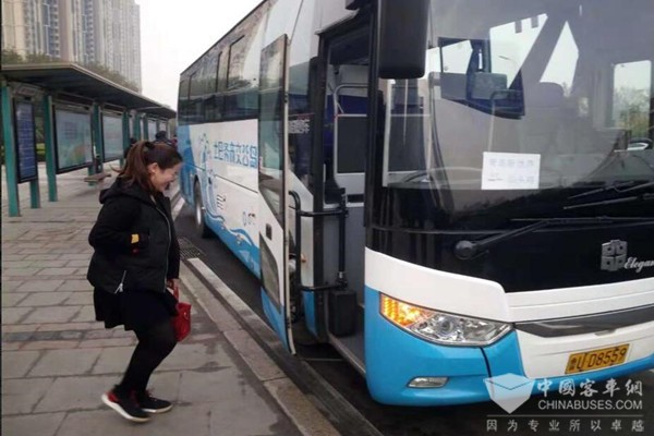 青岛：定制公交模式受追捧 ?省内多市前来取经