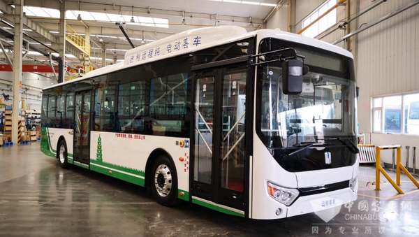 300辆纯电动客车进古都  吉利加速西安公交“绿色”革新