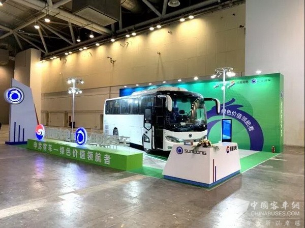 第二届中国旅游交通大会 申龙3系天然气客车受高度评价