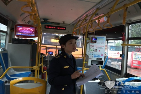 福州：榕提升公交文明服务质量 让市民感受“流动的温暖”