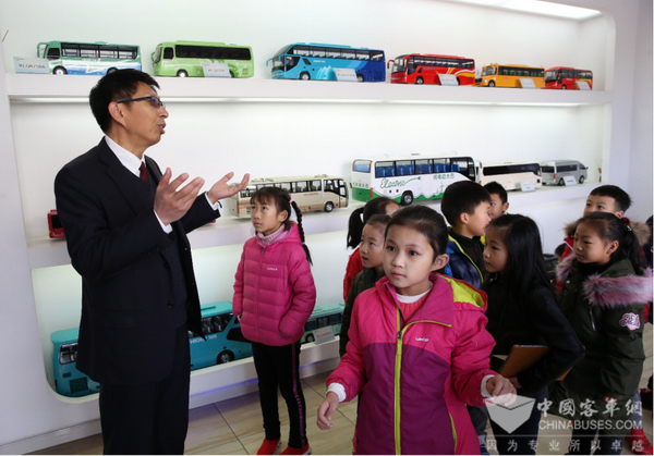 体验无人驾驶 感受未来出行——海格2018社会开放日纪实