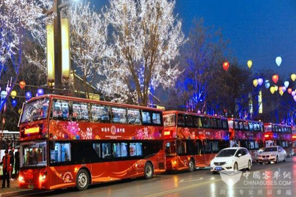 西安：200辆纯电动双层巴士 今起投放到6条公交
