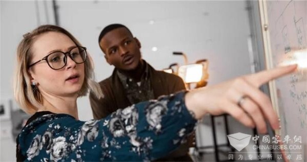 多领域的可持续发展，康明斯获三项国际荣誉