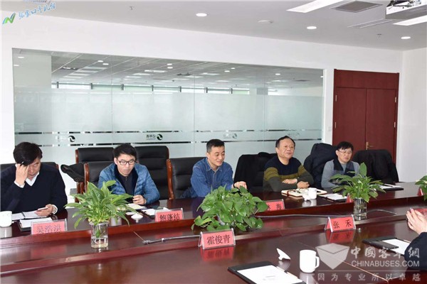 上海市科委赴亿华通调研 考察张家口燃料电池车辆运营近况