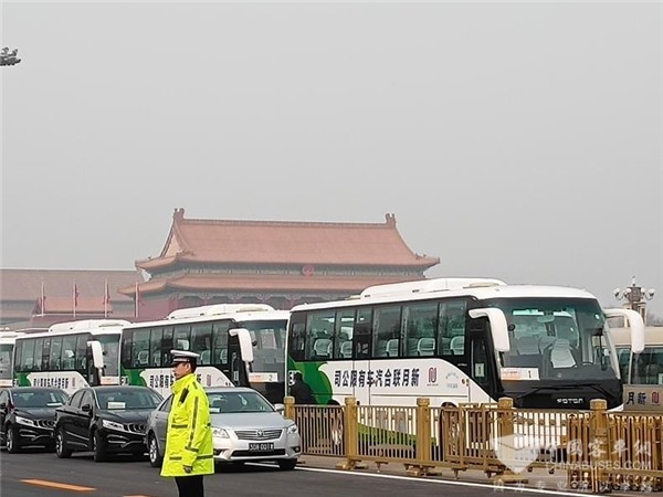 品质服务双线并行 福田欧辉客车服务全国两会 再展中国品牌产品力