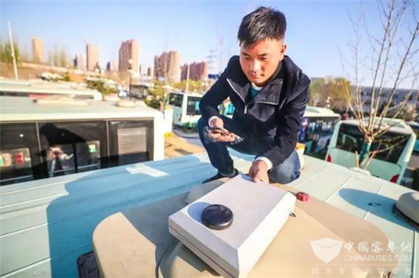 治污有新招 北京大兴150辆电动公交变身移动PM2.5监测站