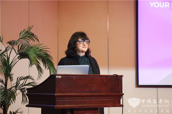 公共交通工具设计论坛|瑞金娜：公共交通工具设计方法及感官设计的重要性