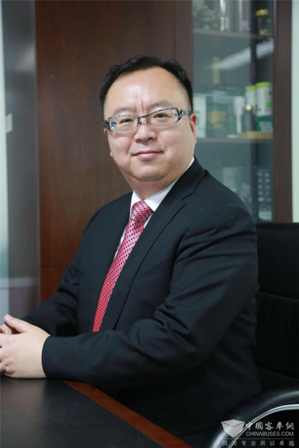 资深商用车品牌营销人韩鹏加盟新意互动 任商用车中心总经理