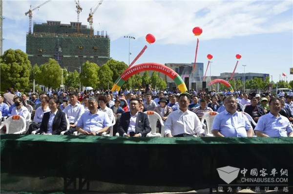 江苏：首届中国城市公共交通“5.20公交驾驶员关爱日”活动在宿迁市举行