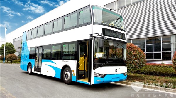 亚星双层观光公交上线，为盘州注入“绿色”血液 