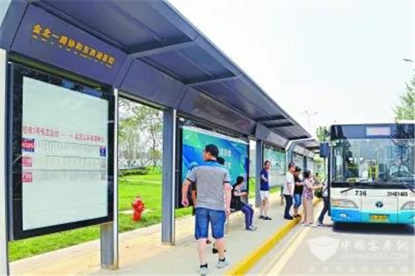 湖北：武汉公交集团“惠民公交”用心发展精准惠民