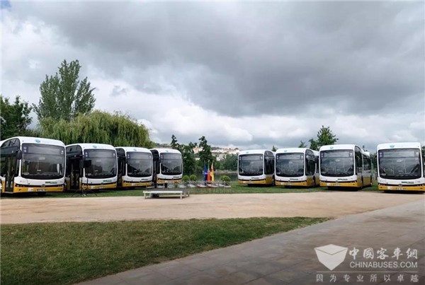 8台12米纯电动大巴交付葡萄牙科英布拉市 比亚迪再开辟南欧新市场