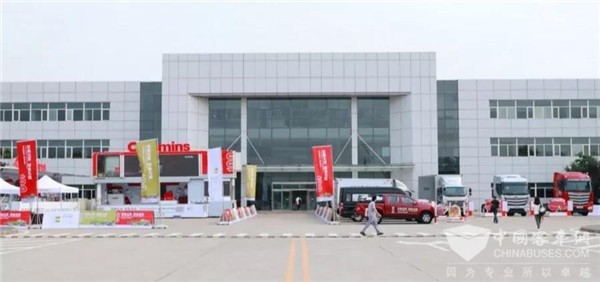 至美中国行走进福田康明斯，携手发布智慧动力解决方案