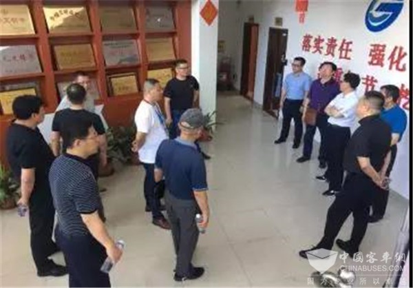 厦门：大连公交考察团至思明公交参观交流