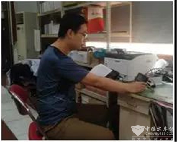 山东：济南公交车厢内外语音升级