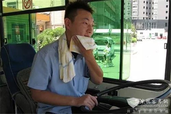 辽宁：沈阳公交车内到底多少度才能开空调？交通部门回复了！