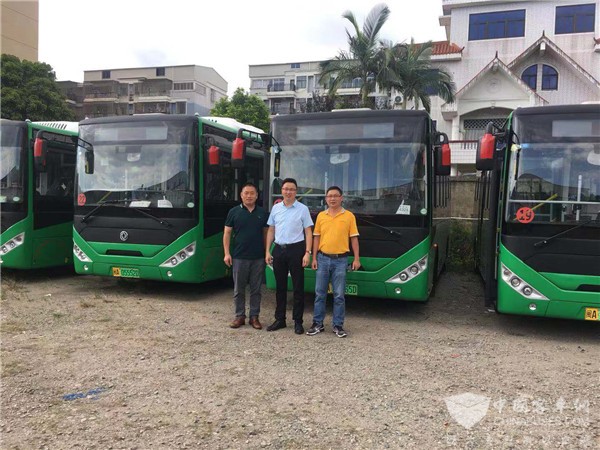 龙山公交换新颜 20辆东风超龙纯电动公交交付福建福清