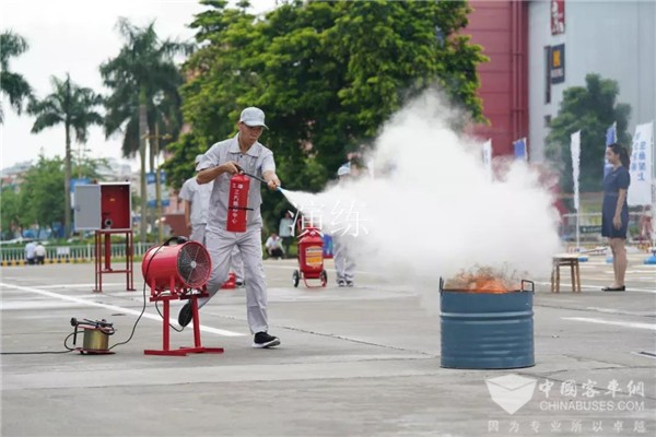 广东：环环相扣、紧张有序！广州公交开展了一场逼真的公交应急演练