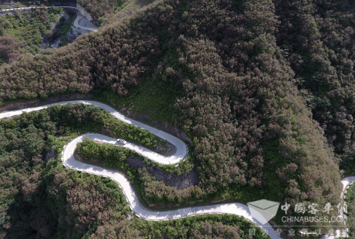北京： “悬崖村”开通了特别的公交车