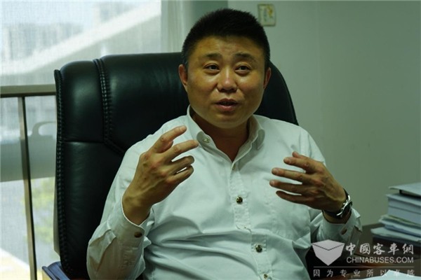 上海嘉定公交副总经理王令飞：稳中求进 变中领先 嘉定公交一路前行