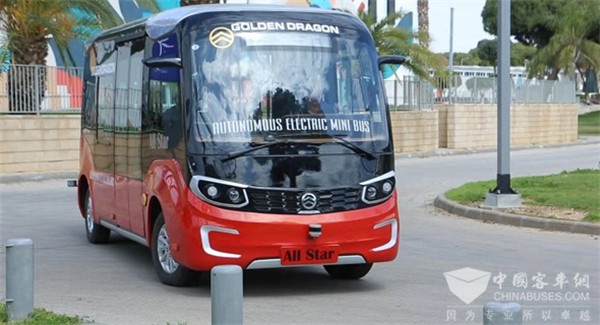 金旅XML6606JEV60C无人驾驶公交车(纯电动10-13座)