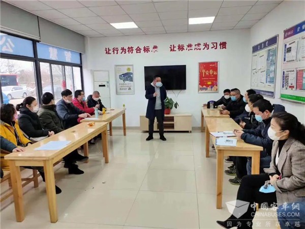 无锡公交：防疫复工双驱动，严查严控不松劲