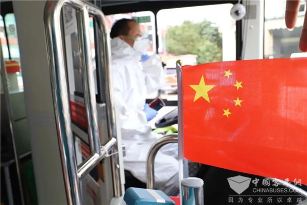 2天1夜，8次出击！广州公交集团二汽公司精准护航200名“特殊乘客”