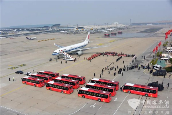 最高致敬 最优服务 北京公交光荣承接援鄂医疗队抵京运输服务保障工作
