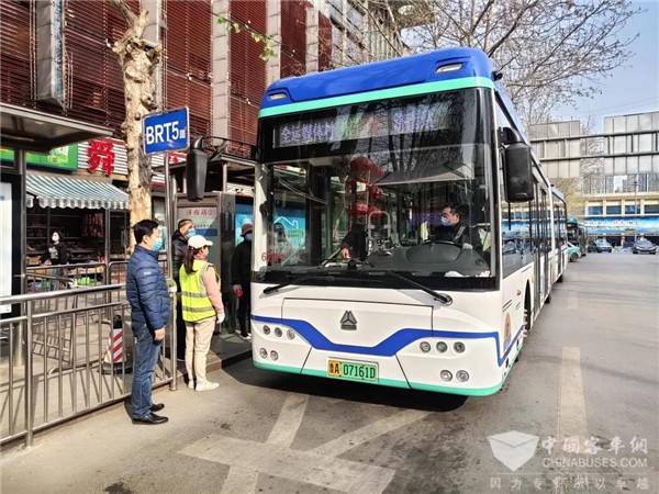 清明节小长假期间济南公交运送乘客186万余人次