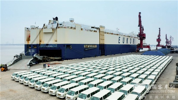 迎难而上多点开花！金旅客车三季度海外市场迎“收获季”