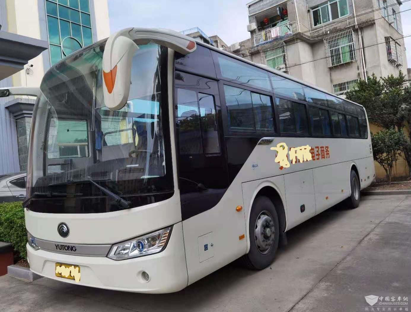 宇通客车44座，公司班车，2017.9公里数少