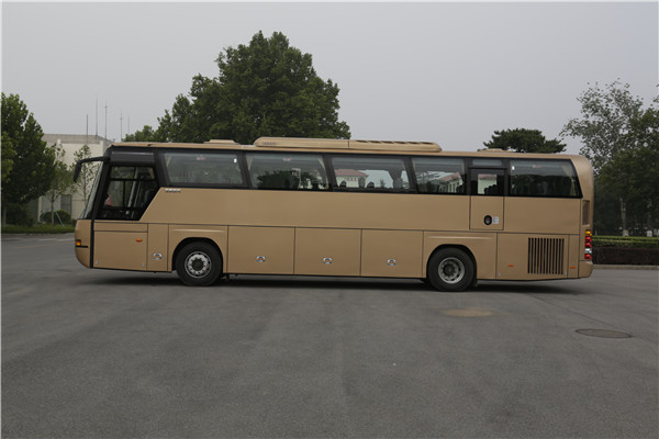 北方BFC6120L1D6豪华旅游客车(柴油国六24-54座)