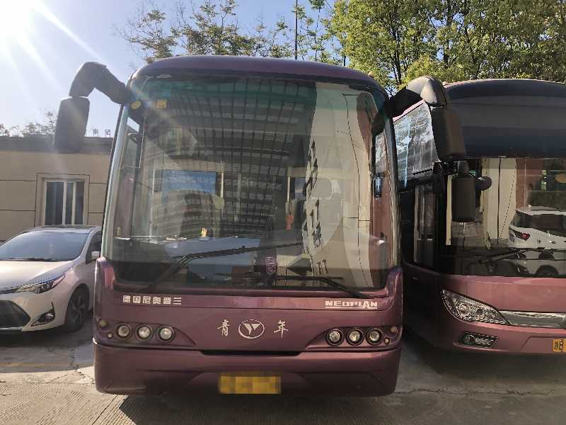 53座青年客车