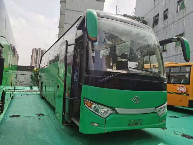 53座国四旅游客运性质大金龙客车